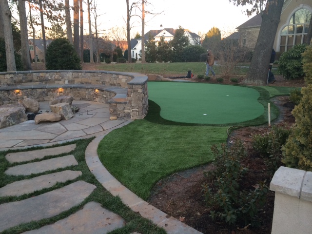 Putting Green w Stone Work